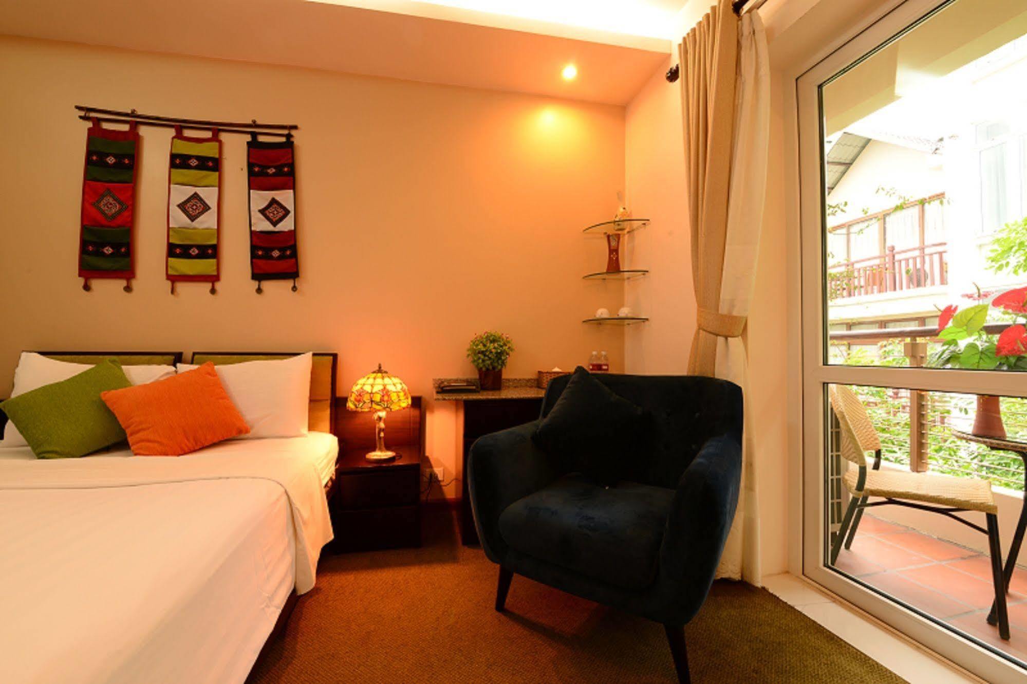 Artisan Boutique Hotel Hanoi Exterior photo