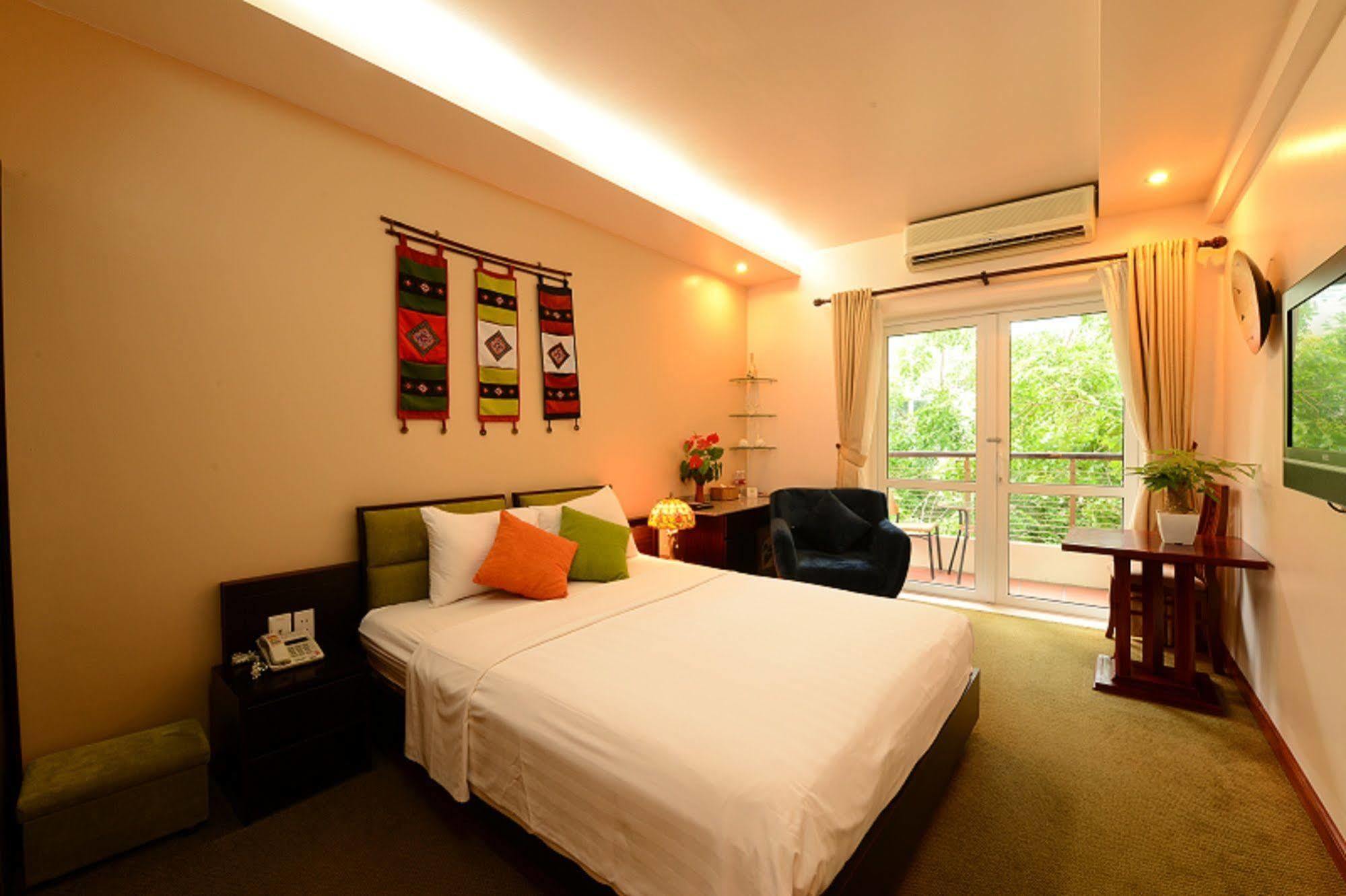 Artisan Boutique Hotel Hanoi Exterior photo